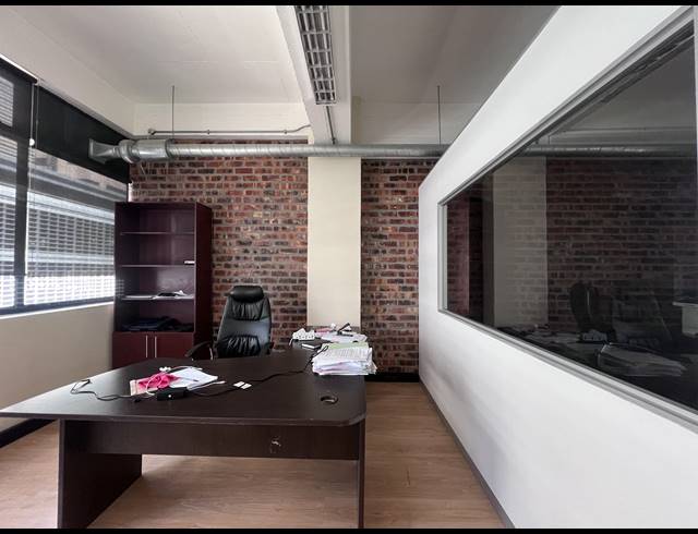 96M² OFFICE TO LET IN CAPE TOWN CITY CENTRE